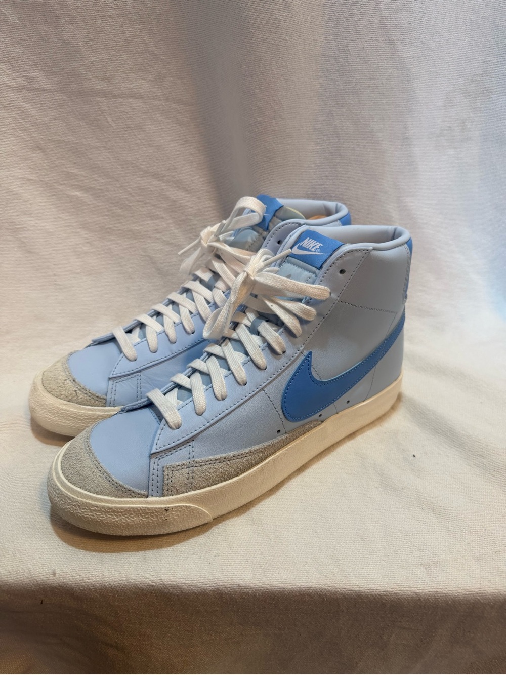 Nike Men’s Blazer Mid in Pale Blue with Blue Swoosh